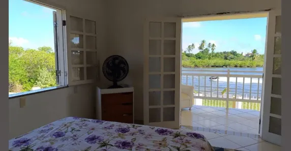 Casa com 4 Quartos para alugar, 300m² no Renascer - PHOC II, Camaçari