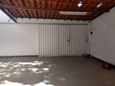 Casa com 3 Quartos para venda ou aluguel, 202m² no Serra, Belo Horizonte