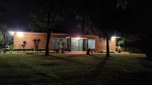 Casa com 5 Quartos para alugar, 440m² no Centro, Paranapanema