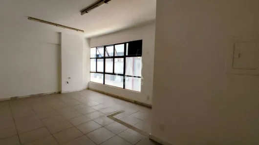 Sala Comercial para alugar, 26m² no Santa Efigênia, Belo Horizonte