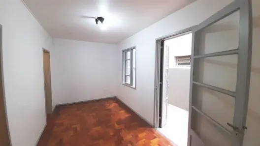 Kitnet para venda ou aluguel, 30m² no Bom Fim, Porto Alegre