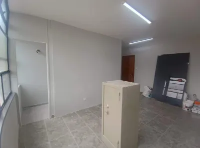 Sala Comercial para alugar, 28m² no Centro, Santos