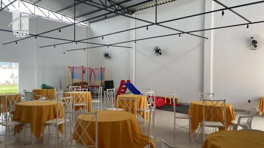 Galpão/Depósito/Armazém à venda, 180m² no Jardim Atlântico Central (Itaipuaçu), Maricá