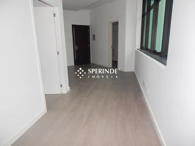 Sala Comercial para alugar, 51m² no São Pelegrino, Caxias do Sul