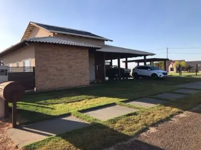 Fazenda/Sítio com 3 Quartos à venda, 240m² no , Guapó