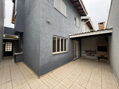 Casa de Condomínio com 3 Quartos para alugar, 130m² no Vila Oliveira, Mogi das Cruzes