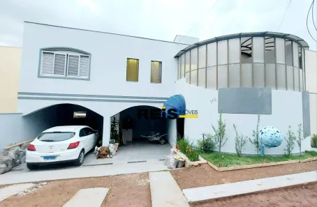 Casa de Condomínio com 3 Quartos para alugar, 180m² no Granja Olga II, Sorocaba