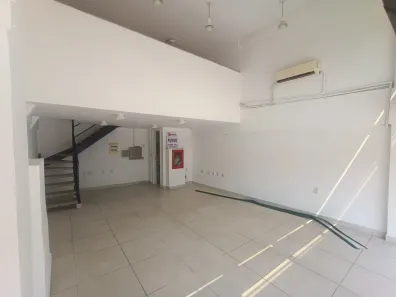 Ponto Comercial para venda ou aluguel, 56m² no Freguesia (Jacarepaguá), Rio de Janeiro