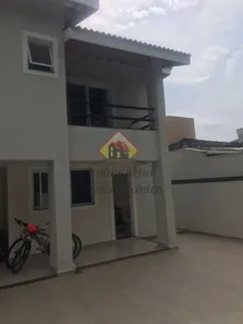 Sobrado com 5 Quartos à venda, 204m² no Caminho Novo, Tremembé