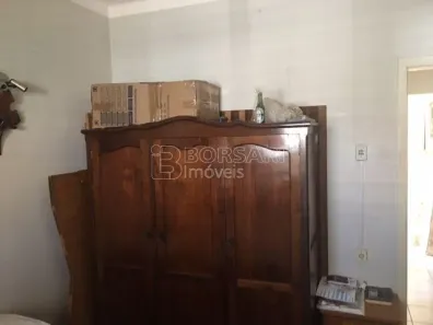 Casa com 3 Quartos à venda, 236m² no Centro, Araraquara