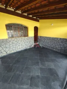 Casa com 3 Quartos para alugar, 104m² no Centro, Suzano