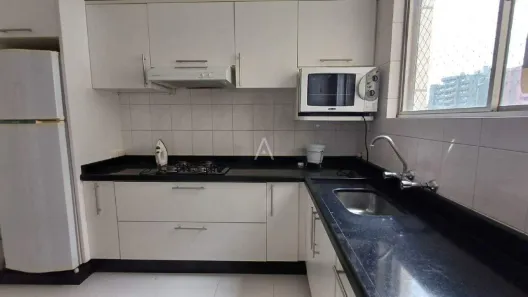 Apartamento com 2 Quartos para alugar, 67m² no Centro, Cascavel