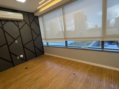 Sala Comercial à venda, 35m² no Adrianópolis, Manaus