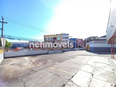 Galpão/Depósito/Armazém para venda ou aluguel, 1174m² no Mares, Salvador