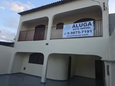 Sobrado com 4 Quartos para alugar, 170m² no Ceilândia Norte, Brasília
