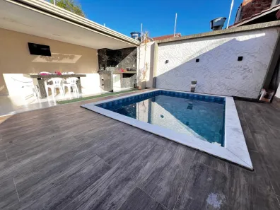 Casa com 3 Quartos à venda, 135m² no Santa Lúcia, Eunápolis