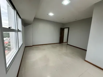 Ponto Comercial para alugar, 32m² no Chapada, Manaus