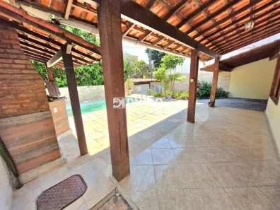 Casa de Condomínio com 3 Quartos para alugar, 200m² no Freguesia (Jacarepaguá), Rio de Janeiro