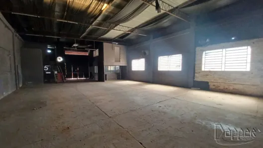 Galpão/Depósito/Armazém para alugar, 320m² no Industrial, Novo Hamburgo