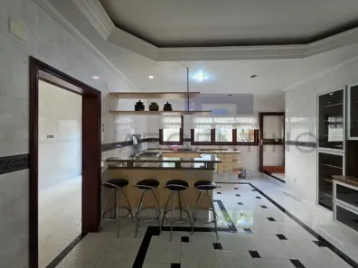 Casa de Condomínio com 4 Quartos para alugar, 430m² no Vila Oliveira, Mogi das Cruzes