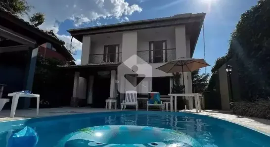 Casa com 3 Quartos para alugar, 170m² no Cuiabá, Petrópolis