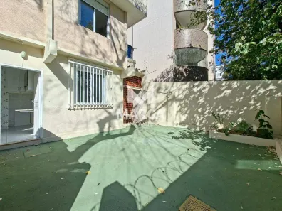 Casa com 2 Quartos para alugar, 120m² no Santo Antônio, Belo Horizonte