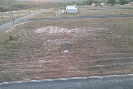 Lote/Terreno à venda, 250m² no Jardim dos Ipês III, Araguaína