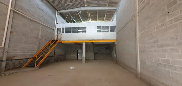 Galpão/Depósito/Armazém à venda, 240m² no Caji, Lauro de Freitas