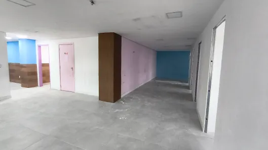 Ponto Comercial para alugar, 182m² no Vila Valqueire, Rio de Janeiro
