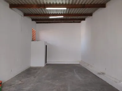 Galpão/Depósito/Armazém para alugar, 70m² no Centro, São Pedro da Aldeia