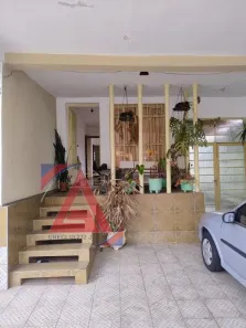 Casa com 3 Quartos para alugar, 162m² no Centro, Carapicuíba