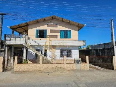 Casas à venda em Navegantes, SC - Viva Real