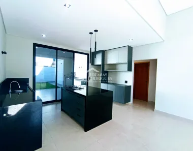 Casa de Condomínio com 3 Quartos à venda, 190m² no Castelo, Tremembé