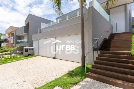 Casa de Condomínio com 4 Quartos à venda, 272m² no Jardins Valência, Goiânia