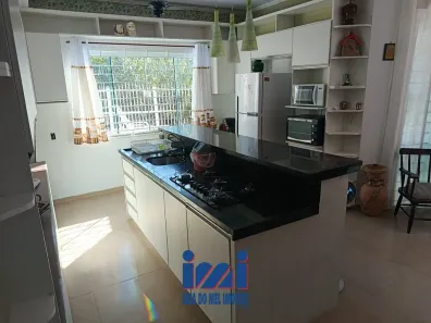 Sobrado com 5 Quartos à venda, 360m² no Balneário Flamingo, Matinhos