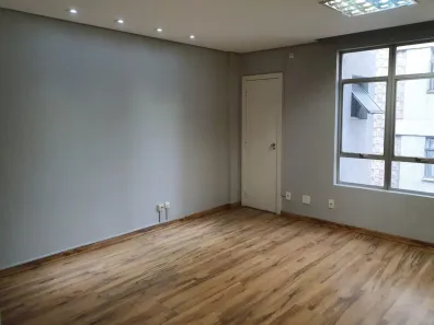 Sala Comercial à venda, 68m² no Santo Antônio, Belo Horizonte