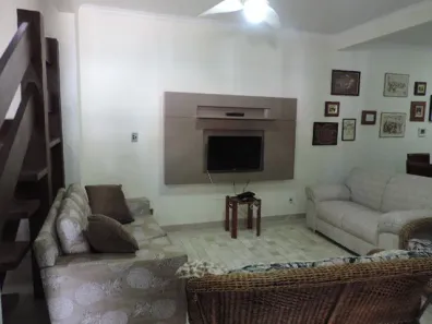 Sobrado com 4 Quartos para alugar, 145m² no Canasvieiras, Florianópolis