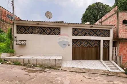 Casa com 3 Quartos à venda, 234m² no Lírio do Vale, Manaus
