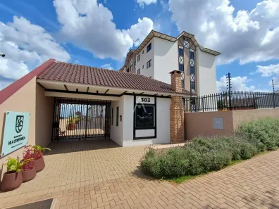 Apartamento com 3 Quartos para alugar, 74m² no Pioneiros Catarinenses, Cascavel