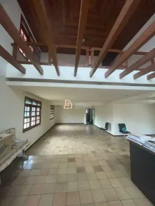 Casa com 8 Quartos para alugar, 399m² no Santa Tereza, Belo Horizonte