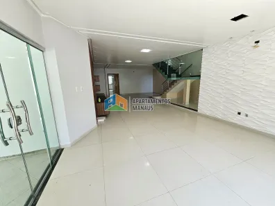 Sobrado com 5 Quartos para venda ou aluguel, 300m² no Flores, Manaus