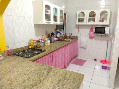 Casa com 4 Quartos à venda, 242m² no Compensa, Manaus