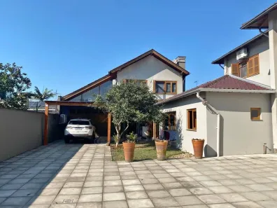 Casas à venda em Itajaí, SC - Viva Real