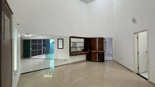 Casa de Condomínio com 3 Quartos para venda ou aluguel, 285m² no Condominio Residencial Real Ville, Pindamonhangaba