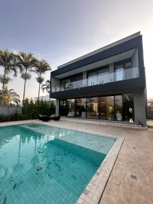 Casa de Condomínio com 5 Quartos para alugar, 790m² no Alphaville Flamboyant Residencial Araguaia, Goiânia