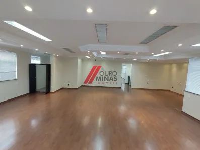 Sala Comercial para alugar, 130m² no Santa Efigênia, Belo Horizonte