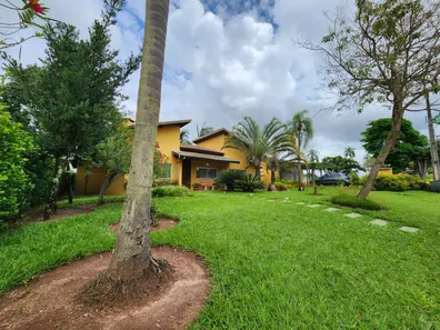 Fazenda/Sítio com 5 Quartos à venda, 1800m² no Riviera de Santa Cristina I, Arandu