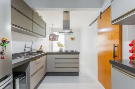 Casa com 2 Quartos à venda, 126m² no Centro Alto, Ribeirão Pires