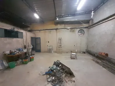 Galpão/Depósito/Armazém com 1 Quarto para alugar, 90m² no Vila Valqueire, Rio de Janeiro