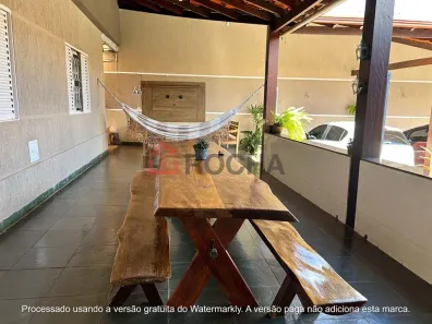 Casa com 4 Quartos à venda, 300m² no Sobradinho, Brasília